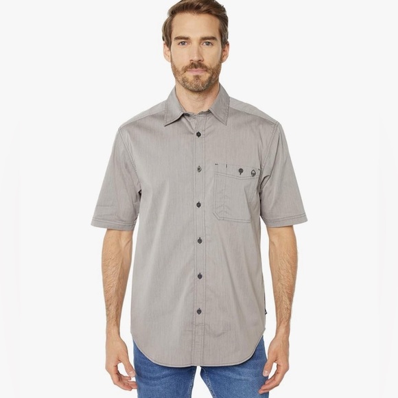 Wolverine NWT Men’s Size L Gray Chambray Grayson Short Sleeve Button Down Shirt - Picture 1 of 8